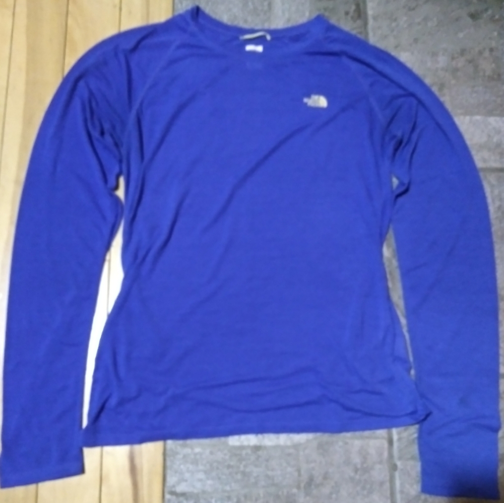 North Face Shirt- Vapor Wick